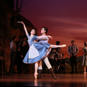 Clare Morehen and Huang Junshuang. Photo: David Kelly.
